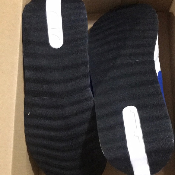 NEW Nike Air Max Dawn (GS)  5.5 Youth BNIB NEW Unisex - Picture 4 of 13